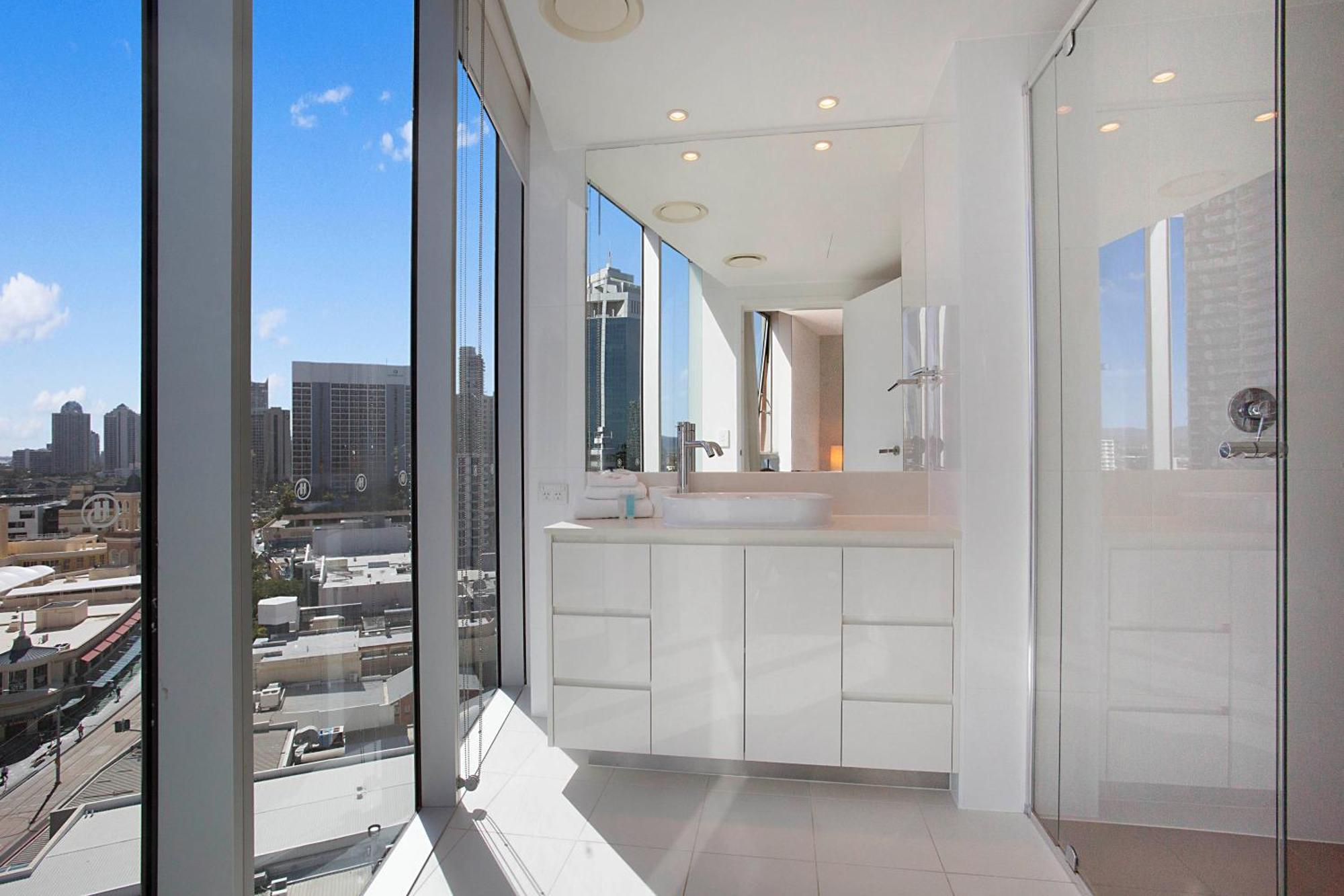 Number 1 H Residences - Wifi, Parking & More By Gold Coast Holidays Eksteriør billede
