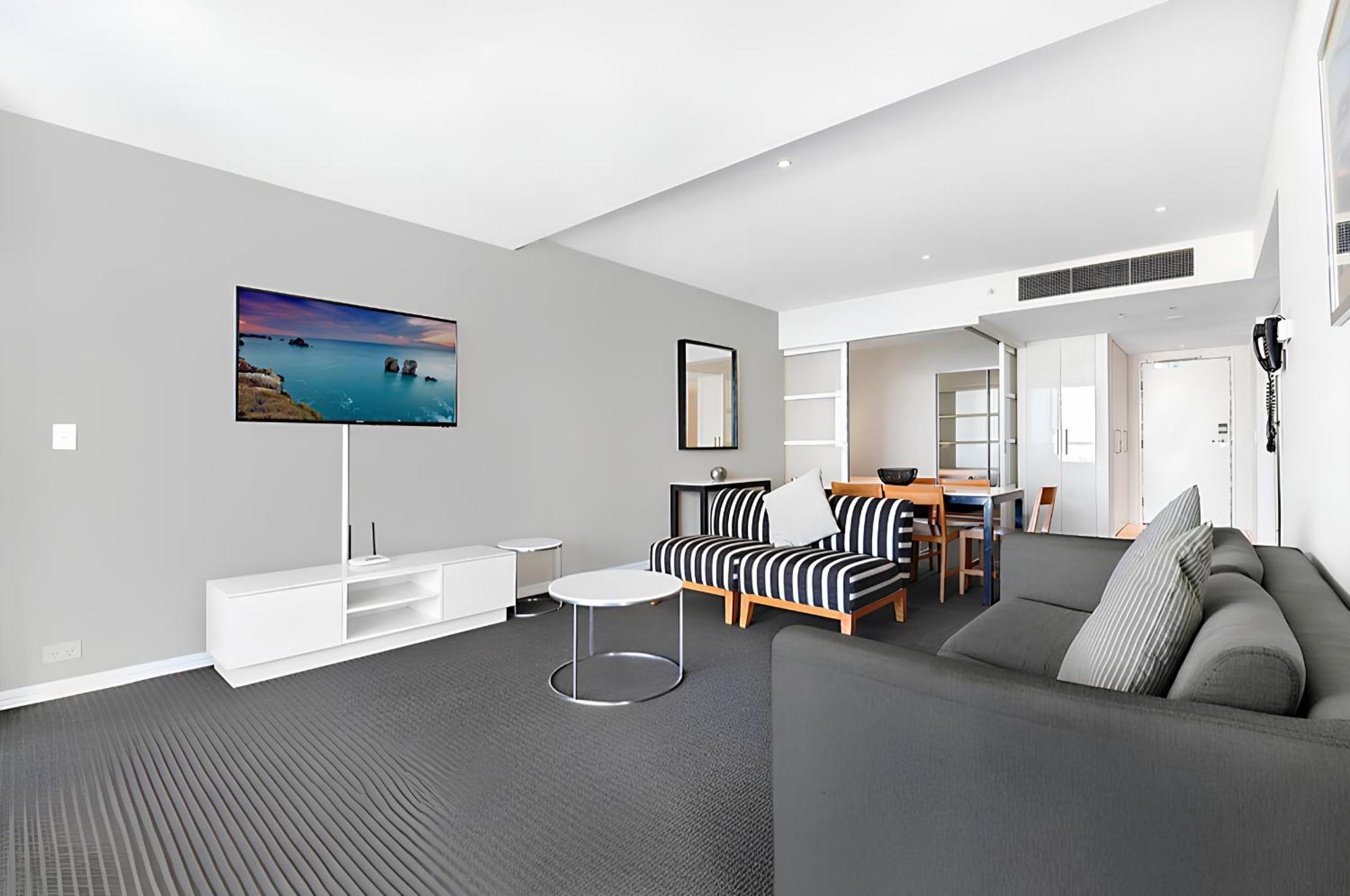 Number 1 H Residences - Wifi, Parking & More By Gold Coast Holidays Eksteriør billede