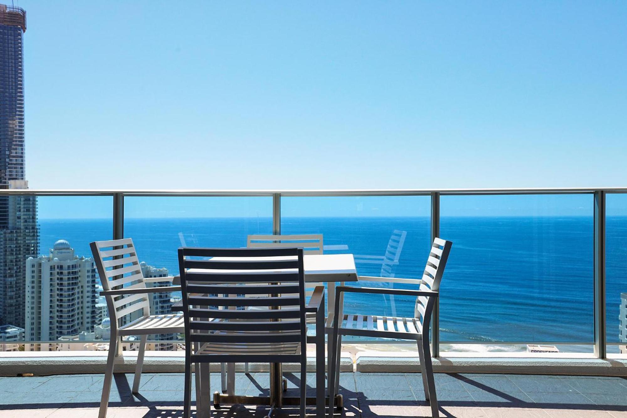 Number 1 H Residences - Wifi, Parking & More By Gold Coast Holidays Eksteriør billede